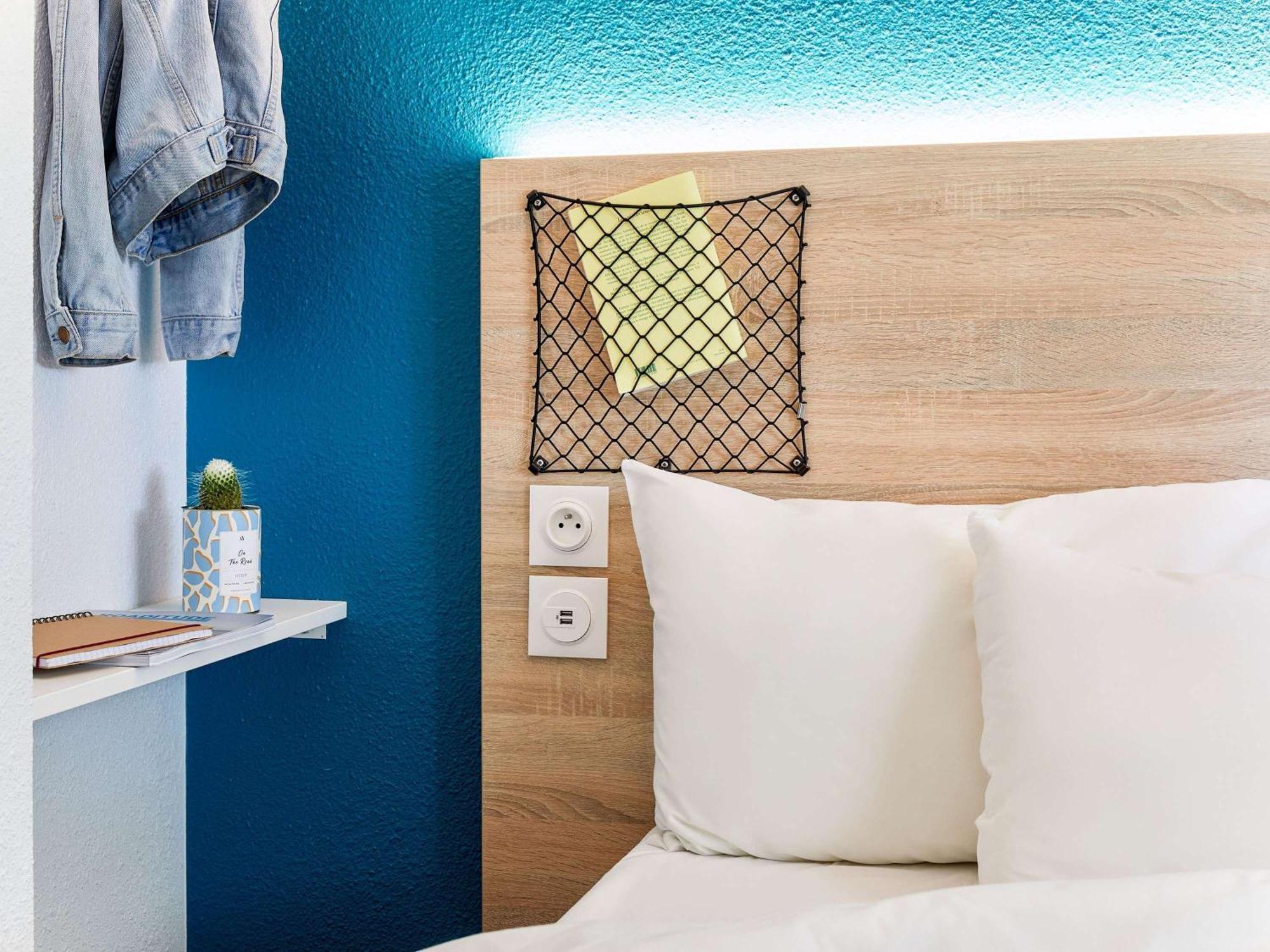 Hotelf1 Antibes Sophia Antipolis